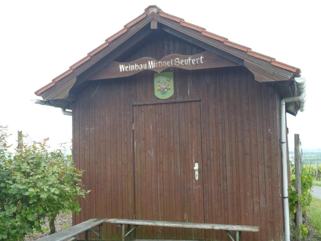 Hotel Garni Zum Hirschen Iphofen Esterno foto